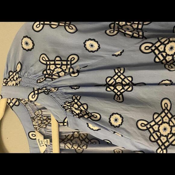 Crown & Ivy Blue Floral Blouse - Size L - Picture 3 of 8